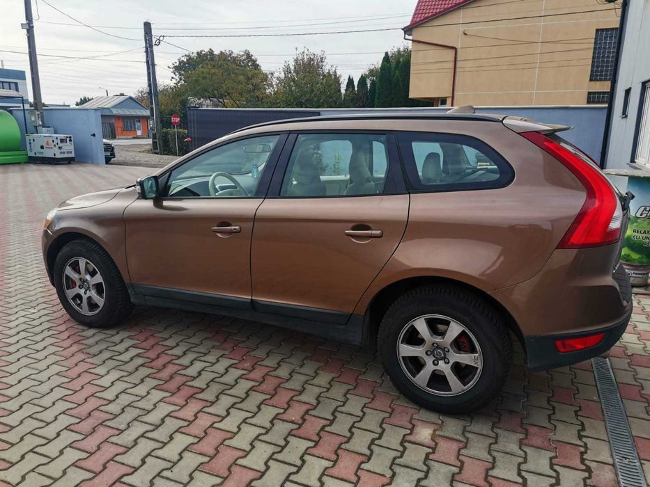 VOLVO XC60 2012 — imagine 2