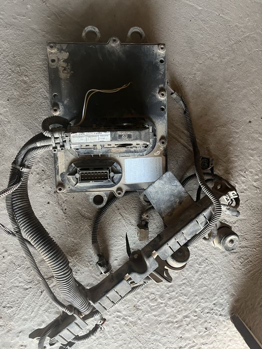 Блок эбу компютер мерседес атего