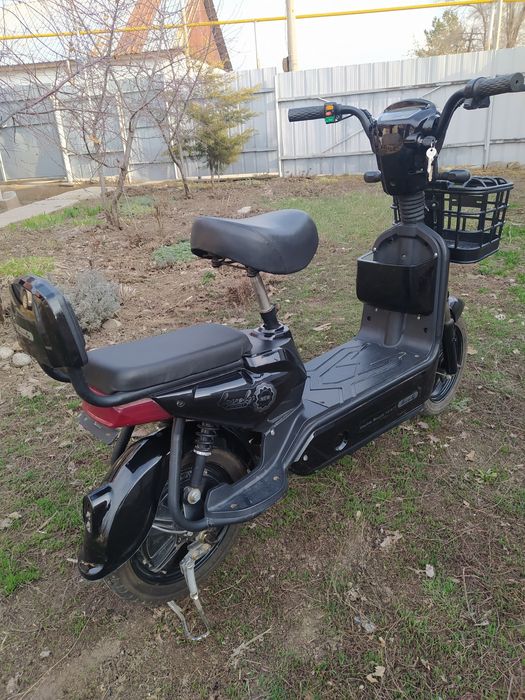 Скутер электрический