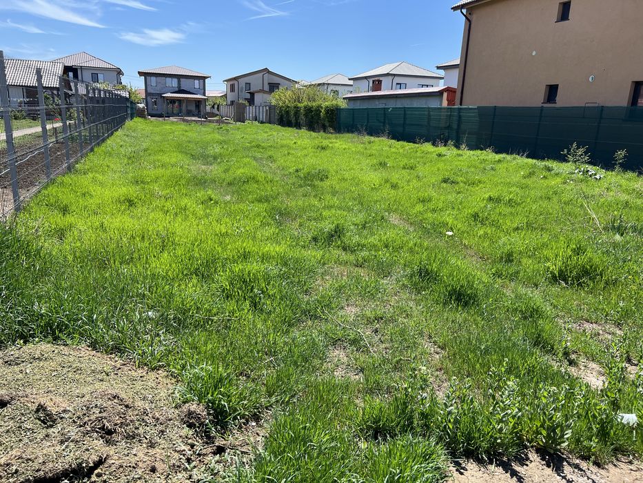 Teren intravilan de vanzare