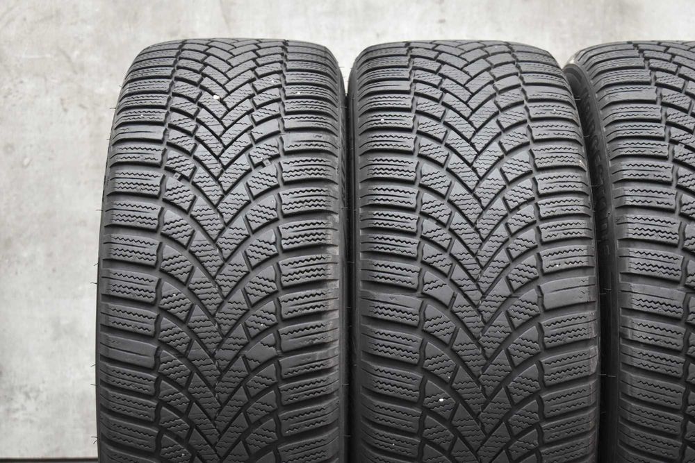 Зимни гуми 235/45/18 Bridgestone