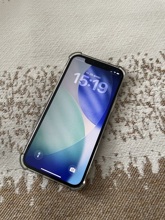 iPhone 12 64 телефон