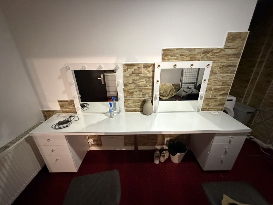 Masa machiaj stare foarte buna