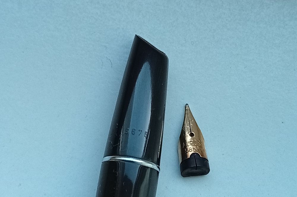 Stilou aurora peniță aur