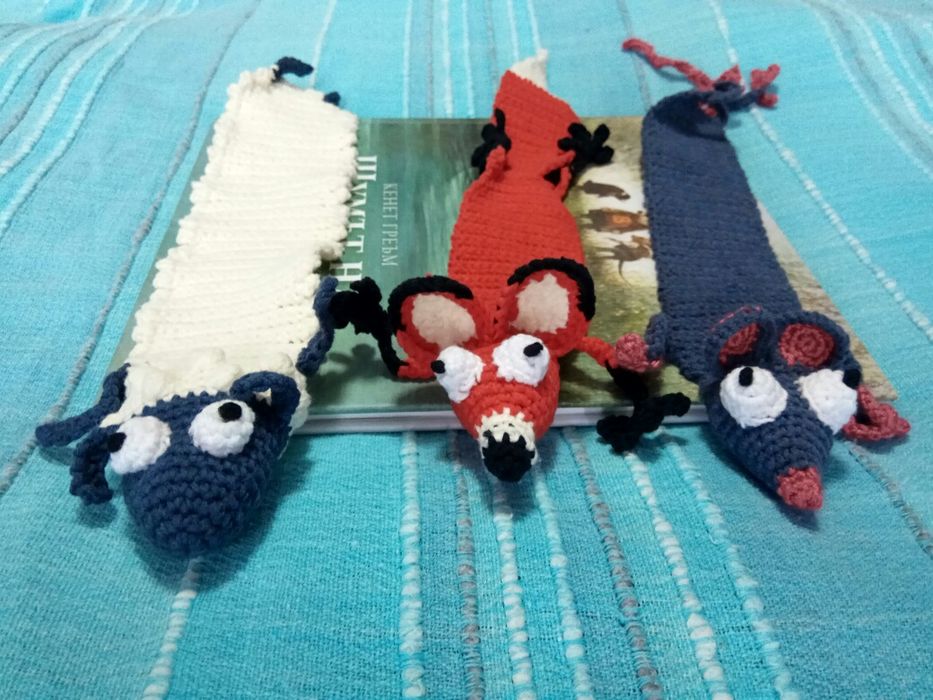 Плетени книгоразделители