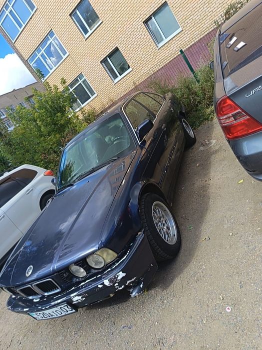 Продам BMW E34 520