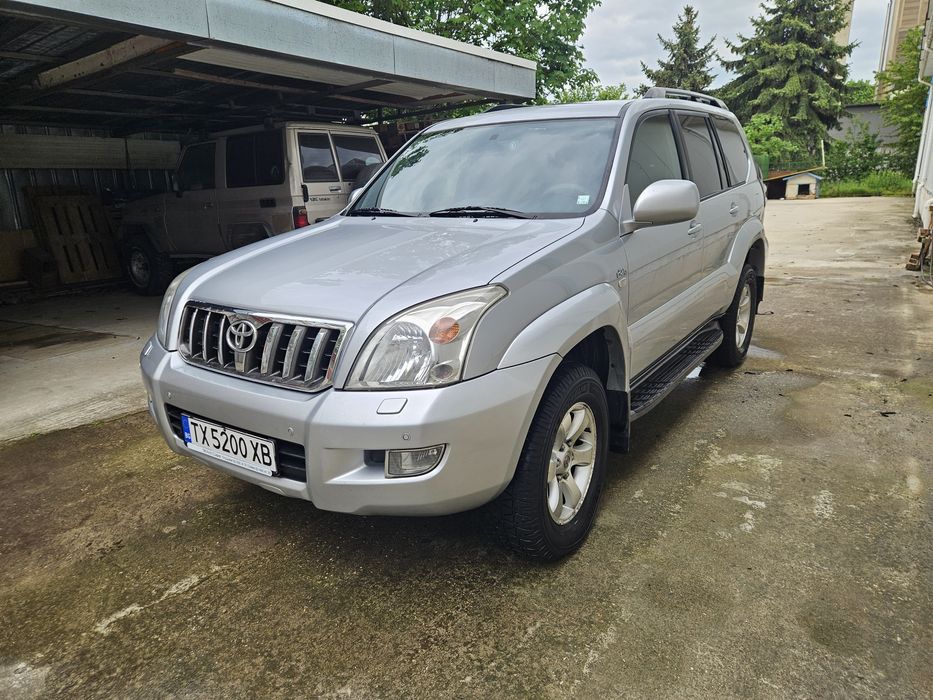 Продавам Toyota Land Cruiser 120