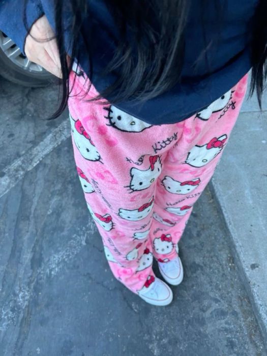 Pantaloni de pijama cu hello kitty