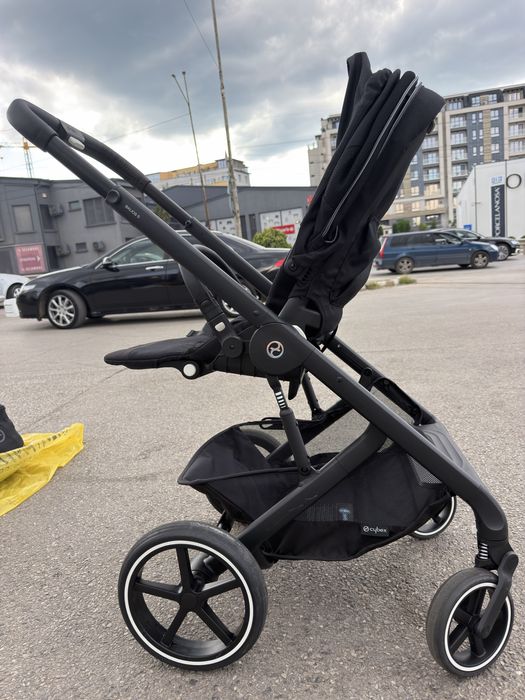 Количка Cybex Balios S Lux в цвят Moon Black