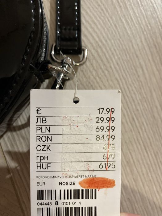 Geanta de la show ul Wednesday