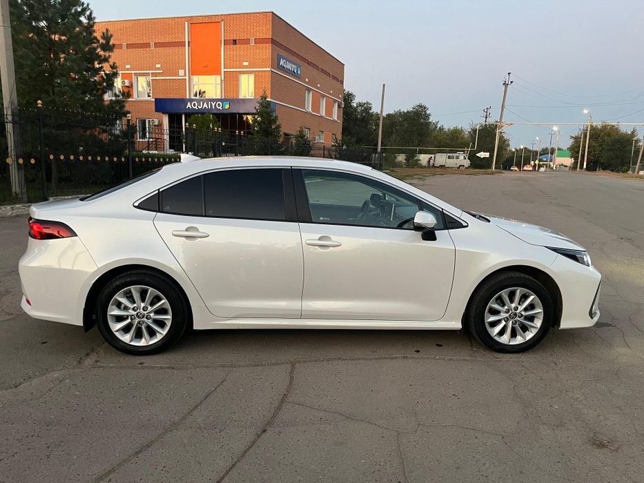 Продам машину тайота королла 2022