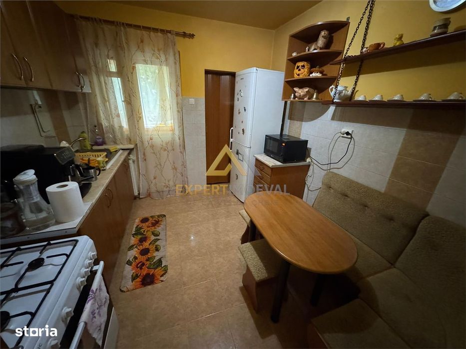 Apartament de vanzare cu 4 camere, Str. Moldovei-Central