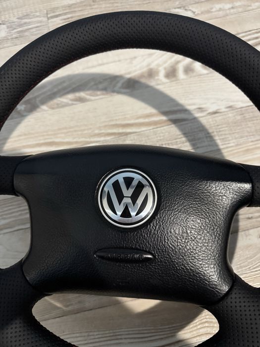 Четирилъчев волан за Volkswagen-Golf,Bora,Passat