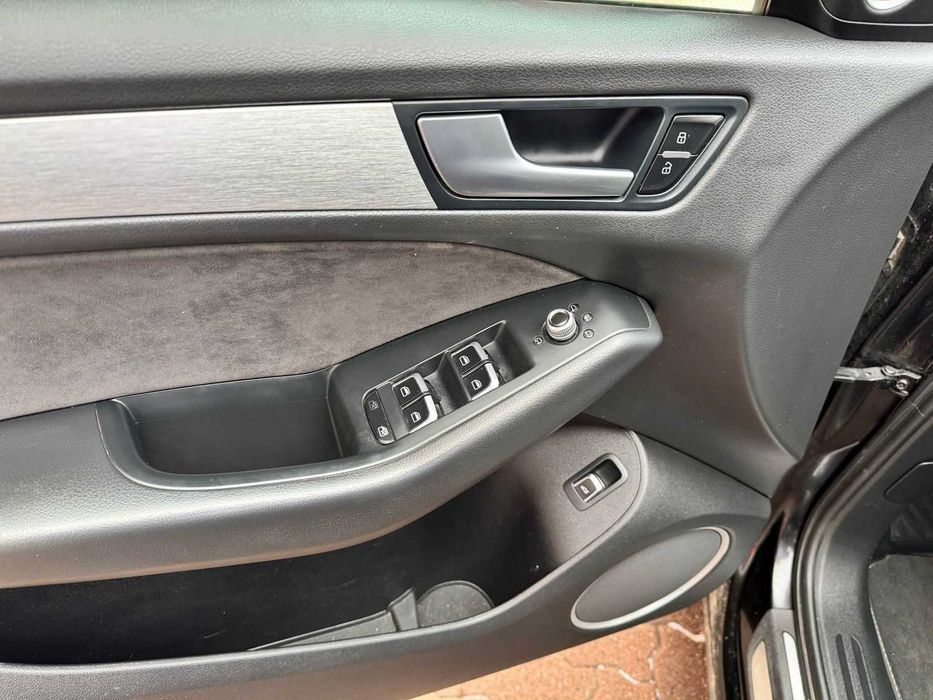 Audi Q5 S-Line 2.0TDI 190cp Quattro, Navi, Bang&Olusen, panoramic