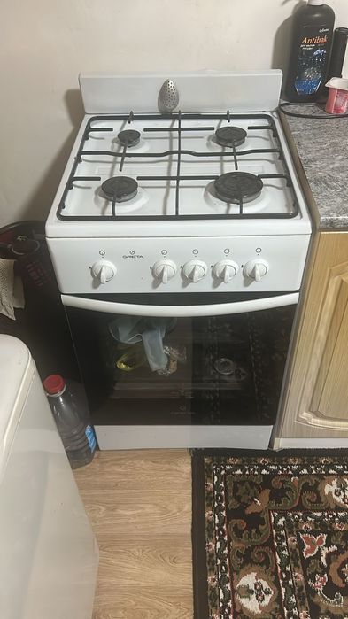 Продам газ плиту