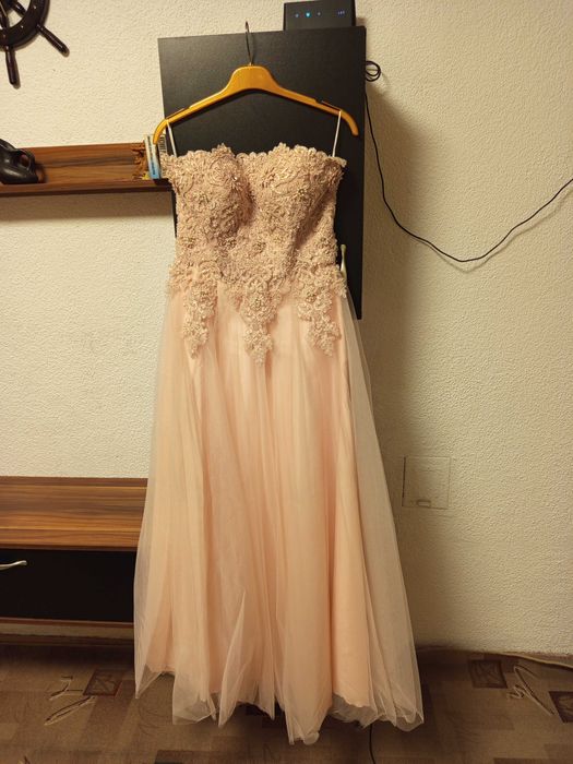 Рокля абитуриантска