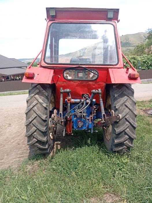 Disponibil tractor u650