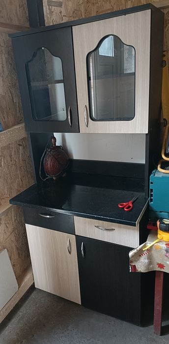 2 mobile de bucatarie mobila 3 corpuri si mobilier  complet