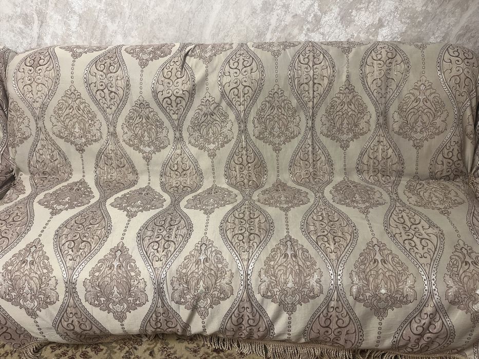 Диван с креслами в хорошем состоянии