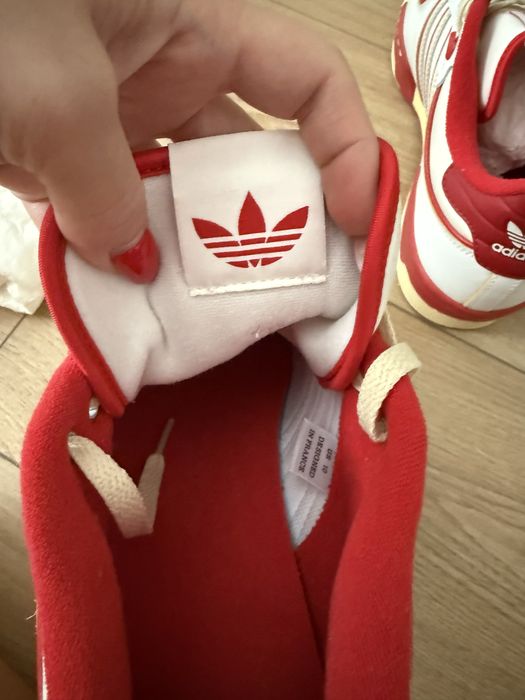 Adidași Adidas Rivalry