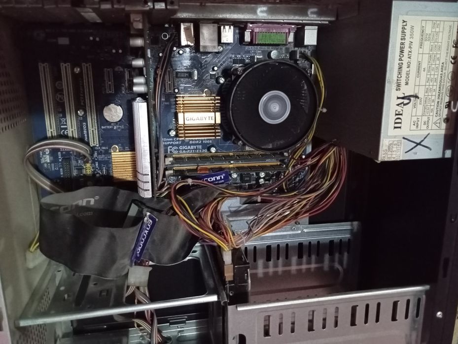 Продам комплект материнская плата DDR 2 офисная