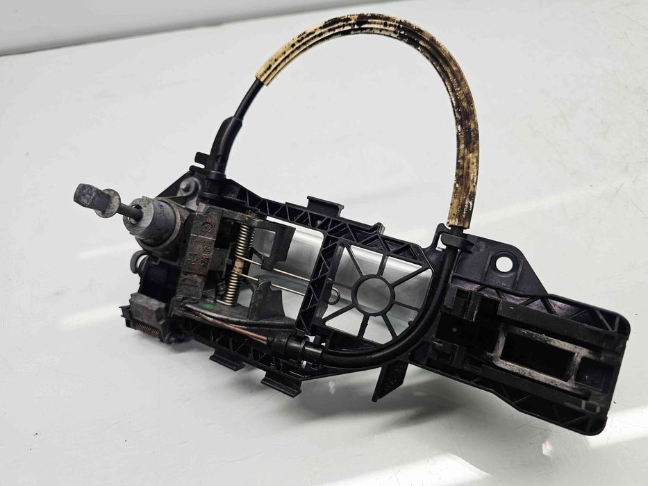 Maner usa dreapta fata Volkswagen Passat B7 (362) [Fabr 2010-2014] LA7