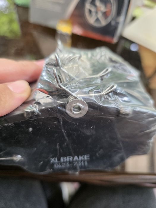 Тормозные колодки XLBRAKE (новые)