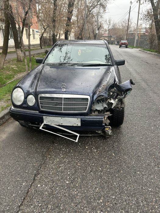 Mersedes E280 Мерседес Е280