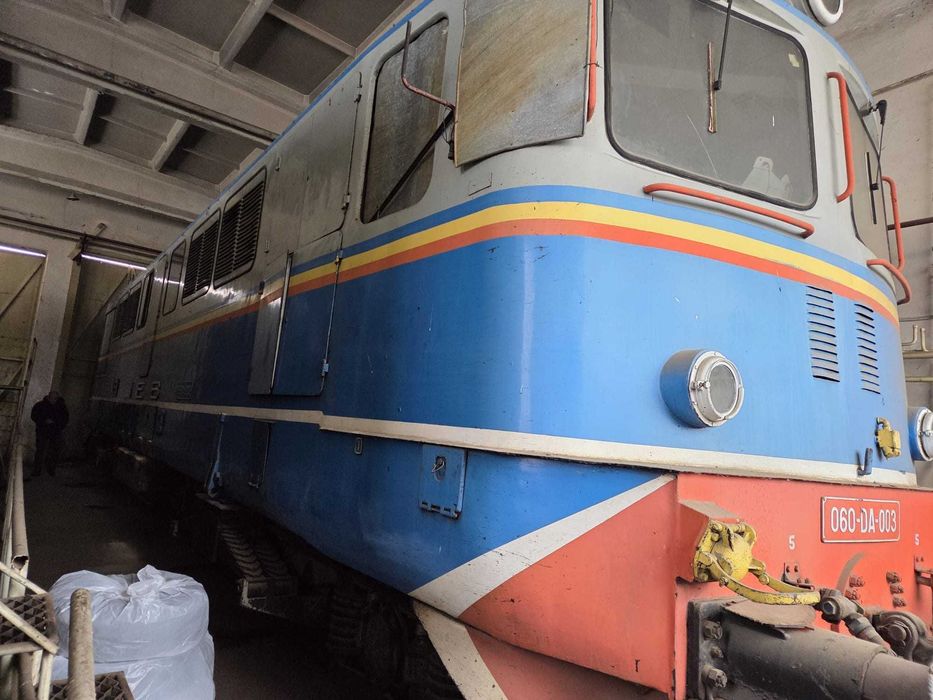 Locomotive diesel hidraulice/electrice de vânzare – mai multe modele