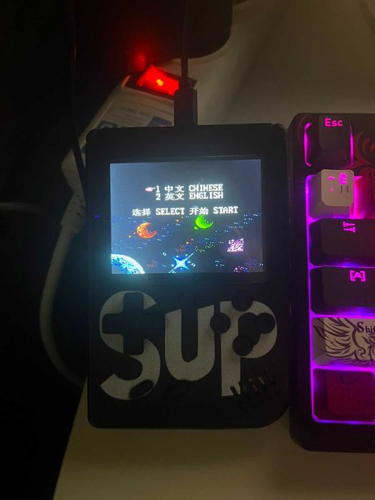 Продам игровую консоль Sup