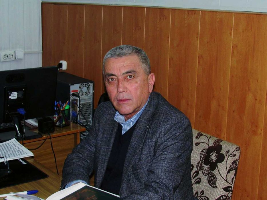 Юриcт, прaктичеcкий cтaж cвыше 44 лет