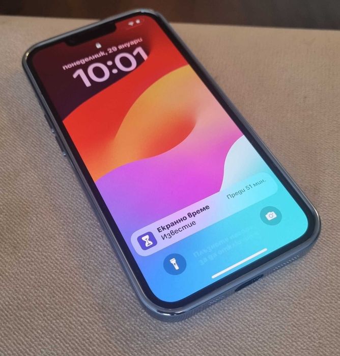 iPhone 13 в отлично състояние