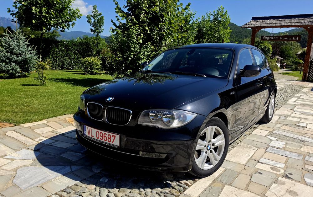BMW SERIA 1 2000 diesel 118D, 143cp E5 nu schimb nu variante golf,Audi  A3 A4,320D