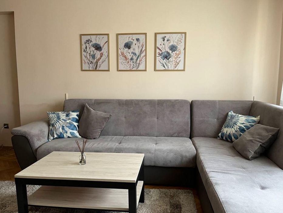 Дава се под наем Тристаен апартамент в София, Студентски град - 125 кв.м за 875 € - Снимка #1