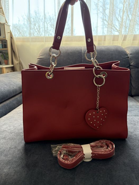 Чанти Bata и Zara