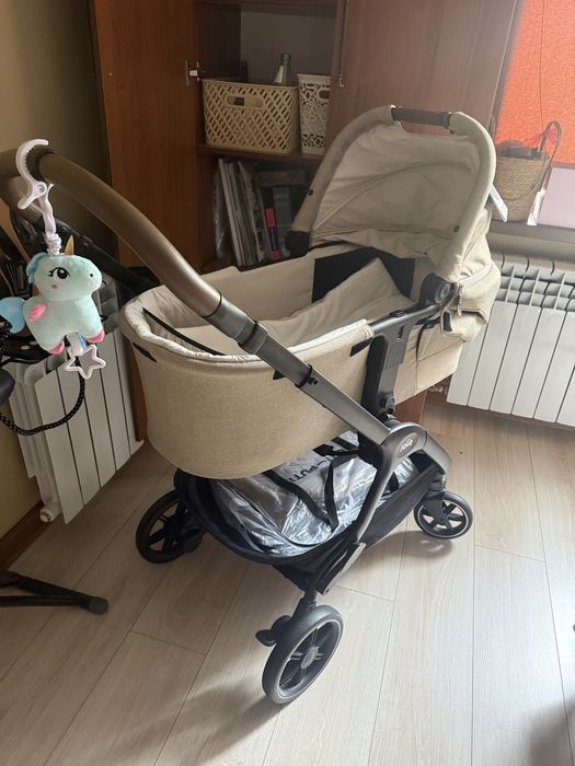 Продам коляску от joie за 150 тыс