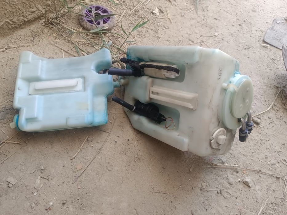 Бачок омывателя mercedes 210 кузов