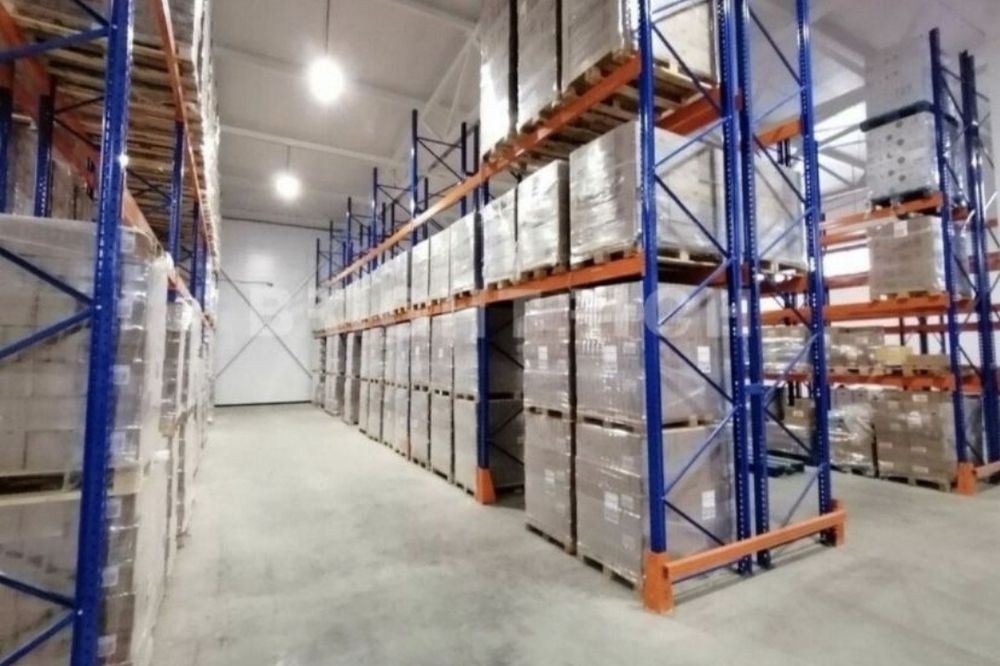 Rafturi metalice industriale depozitare 447