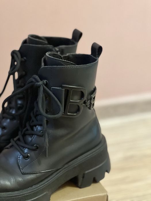 Ботинки на девочку натуральная кожа 34-35 размер