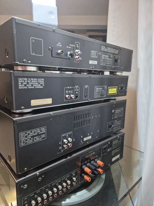 Sistem Technics  tuner cd. deck si amplificator