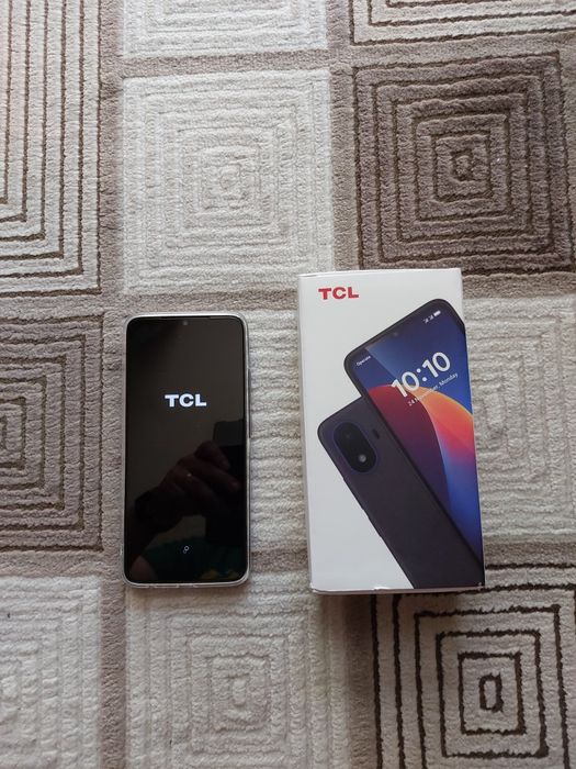 Telefon TCL K70 SE