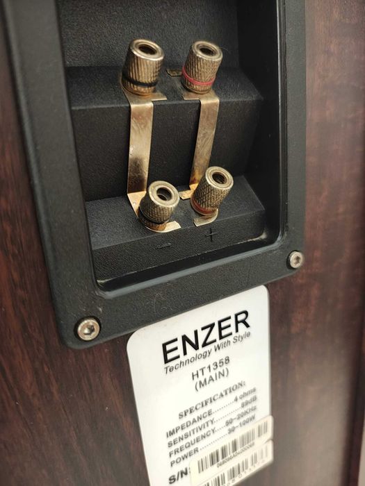 Set boxe ENZER HT1358 – 5 boxe – 2 coloane + centru + 2 sateliți