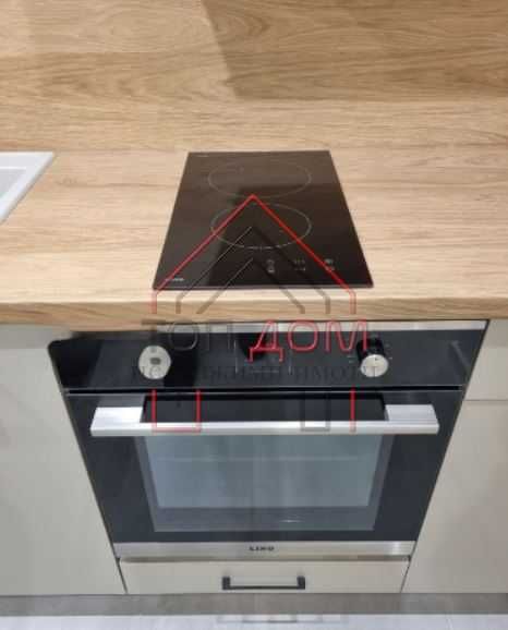 Дава се под наем Едностаен апартамент в Варна, Център - 26 кв.м за 306 € - Снимка #4