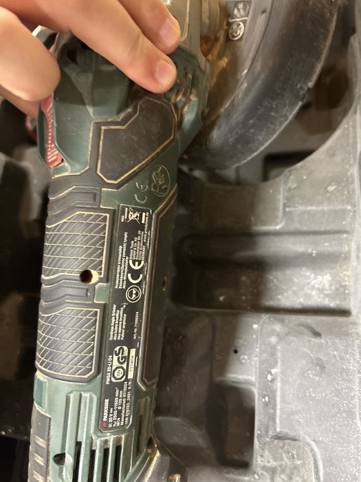 Акумулаторен ъглошлайф parkside