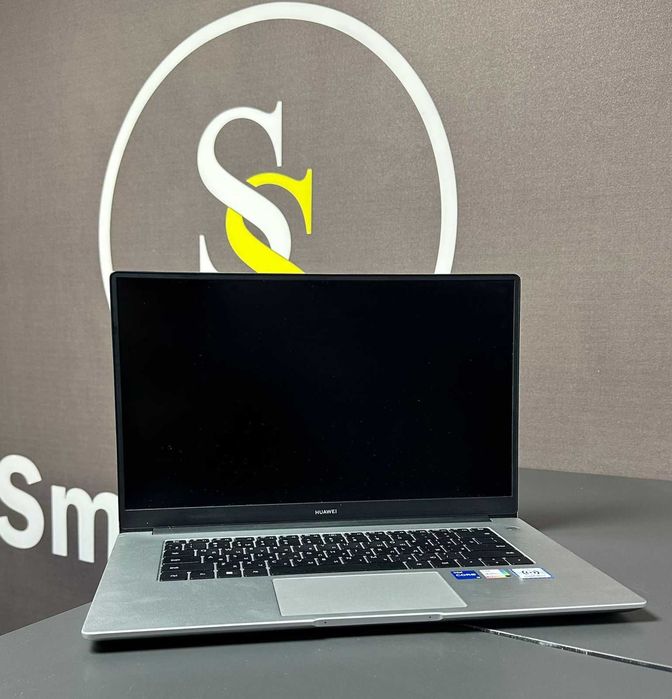 Ноутбук Huawei Intel Core i5-11 Озу : 8gb Ssd : 256gb