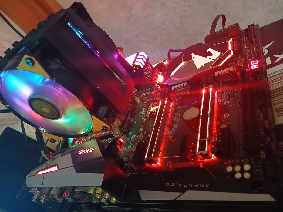 Kuchli Gaming Komplekt (i7-8700 + 32GB RAM + Z370)