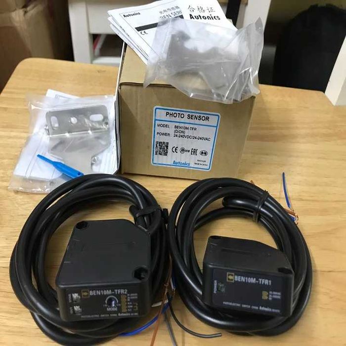 BEN10M-TFR Датчик положения оптический.