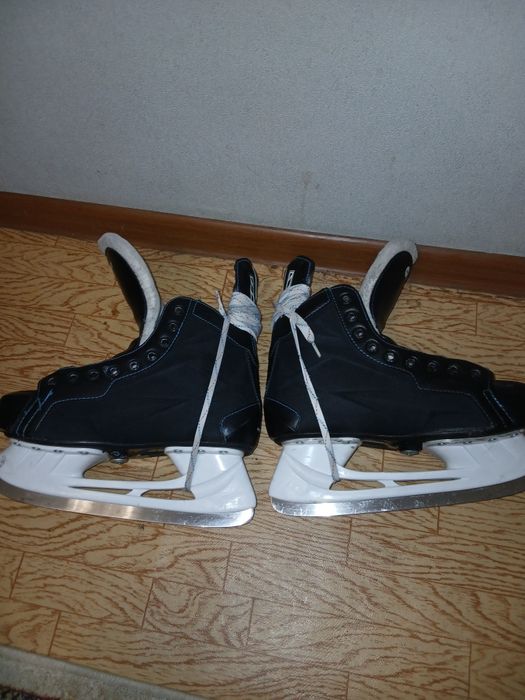 продам коньки 40р,отличное состояние