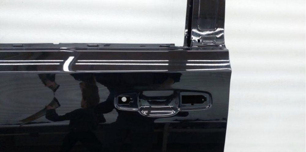 Дверь передняя левая Cadillac Escalade 5 L87