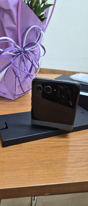 Моторола Razer 50